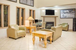 Super 8 by Wyndham Meadow Lake - Meadow Lake - 6