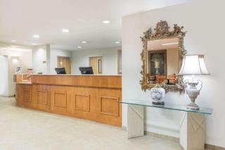 Super 8 by Wyndham Hagerstown/Halfway Area - Hagerstown - 8