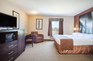 Super 8 by Wyndham Meadow Lake - Meadow Lake - 2