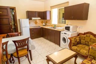 Chrysanthos Boutique Apartments - Limassol - 9
