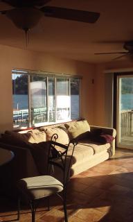 Overlooking clearlake from the living room - Clearlake - 4