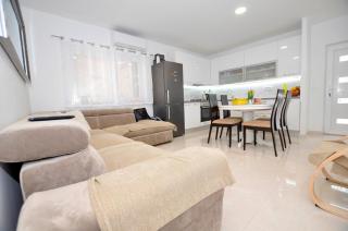 Apartments Valentino - Gradac - 3