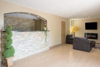 red maple inn and suites - Huntsville - 6