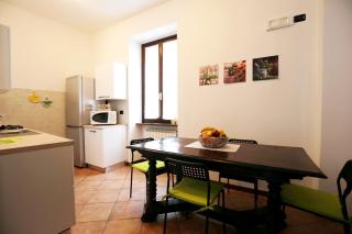 Cortile del Forno nel centro storico - Arona - 7
