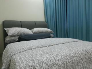 Ijanina Homestay - Bandar Puncak Alam - 2