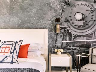 The Bristol Hotel - 9