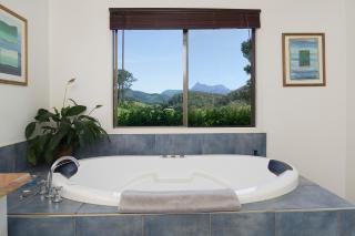 Hillcrest Mountain View Retreat - Crystal Creek - 8