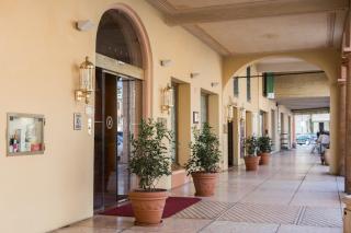 Phi Hotel Dei Medaglioni - Correggio - 1