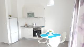 Apartments by the sea Stomorska, Solta - 13695 - 1