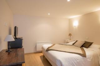 Logis Hotel Le Petit Casset - La Boisse - 3