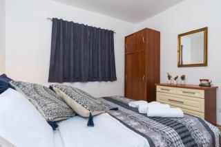 Apartment Okrug Gornji - Trogir with Sea View - 1