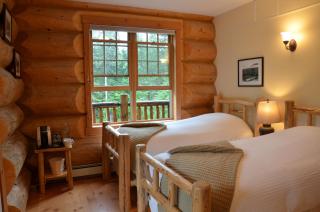 Moberly Lodge - Golden - 7