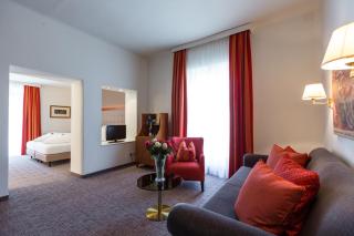 GORITSCHNIGGs Hotel - 1