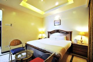 Hotel Zeeras - Varanasi - 2