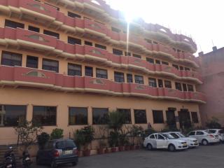 Hotel Glitz Jaipur - 3