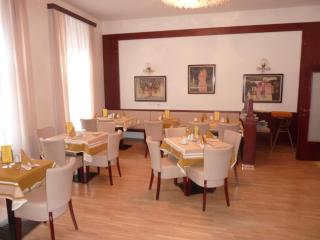 Grandhotel Garni - 2