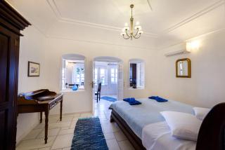 Chelidonia Traditional Villas - Oia - 4