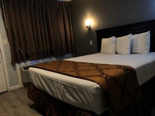 Relax Inn - Flagstaff - 1