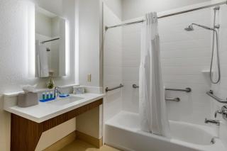Holiday Inn Express Houston-Alvin by IHG - Alvin - 2