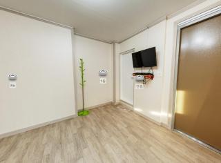 Tobang Red Clay Pension - Pohang - 1