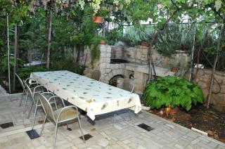 Apartments Toic Cres - 1