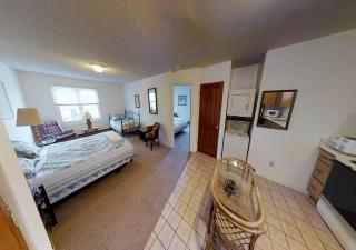 Dodgeton Creek Inn - 4