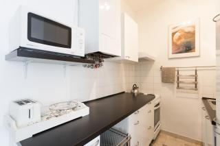 Duplex Apartment - 3 Bedrooms - Bright Living Room - 3