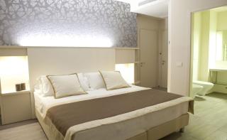 L'Hotel - Rímini - 1