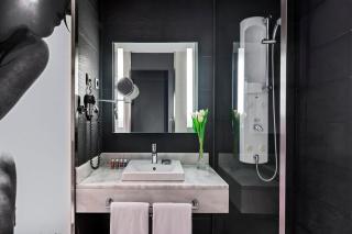 Hotel Zentral Castellana Norte - Madrid - 8