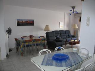 Seaside Modern Apartment - Explore Athens and Beyond - 6