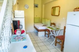 Stathopoulos Apartments - 1