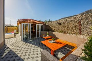 Holiday Home Chester with Heated Pool - Kaštela - 3