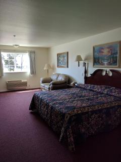 Lighthouse Inn - Crescent City - 3