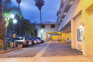 Howard Johnson by Wyndham Torrance - Torrance - 9