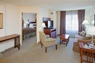 Staybridge Suites Indianapolis Downtown-Convention Center by IHG - Indianapolis - 2