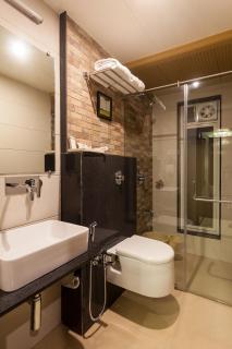 Hotel Chaitali - Pure Veg - Kolhapur - 8
