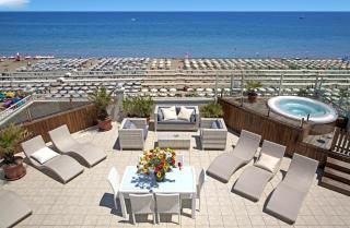 Hotel Ca' Bianca - Riccione - 1