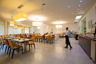 UNA HOTELS Cesena Nord - Cesena - 7