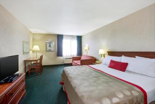 Ramada by Wyndham Hawthorne/LAX - 5