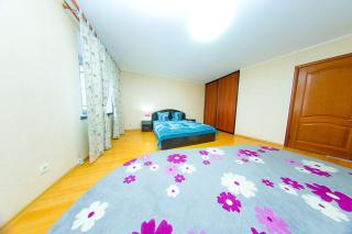 Apartment On Krylova 66 - 2