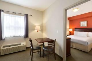 Travelodge by Wyndham Kindersley - Kindersley - 2
