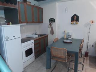 Calm Point Home - Volissos - 5