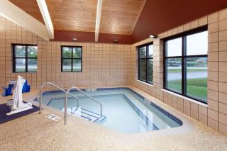 AmericInn by Wyndham Greenville - Greenville - 6