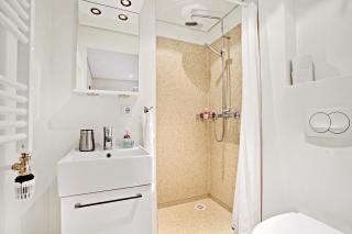 Alfred's Apartments - 3