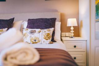 Ferlas Bed and Breakfast - Penrhyndeudreath - 8