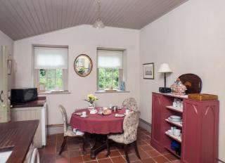 Batty Langley Lodge - 1