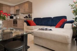 The Queen Luxury Apartments - Villa Serena - 7