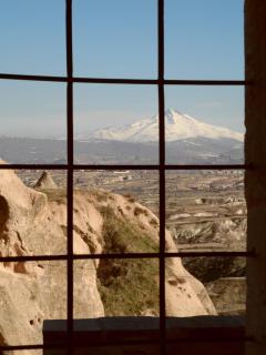 Takaev Cave House - 7