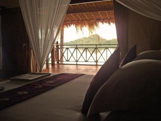 Lombok Villas, Villa KuraKura - Labuhanpoh - 0