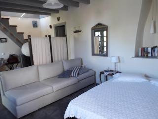 Charming Stone House - Parthenón - 5